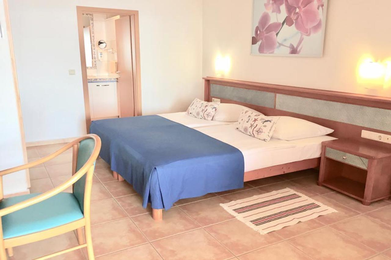 Suite Hotel Marina Playa Esquinzo Esterno foto